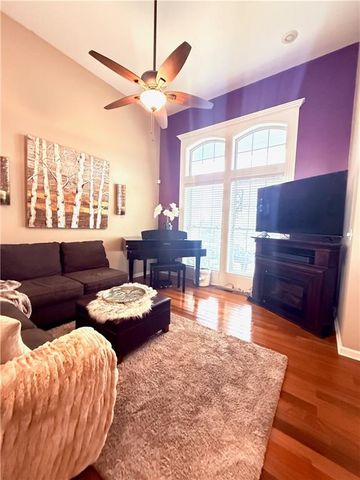 802 Redbud Drive, Paola, KS 66071