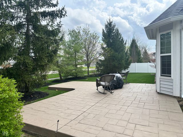 1075 Lazio Court, Greenwood, IN 46143