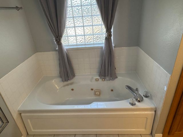 1705 Tyler Avenue, Aurora, MO 65605