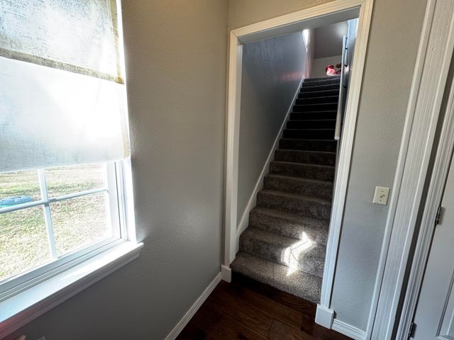 1705 Tyler Avenue, Aurora, MO 65605