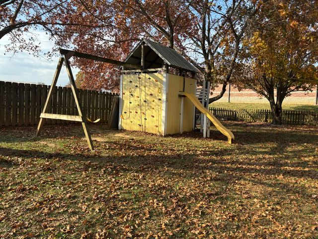 1705 Tyler Avenue, Aurora, MO 65605