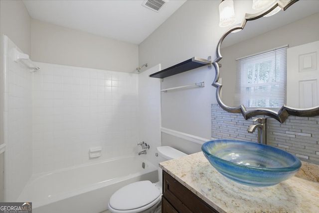 2262 New Castle Circle, Norcross, GA 30071