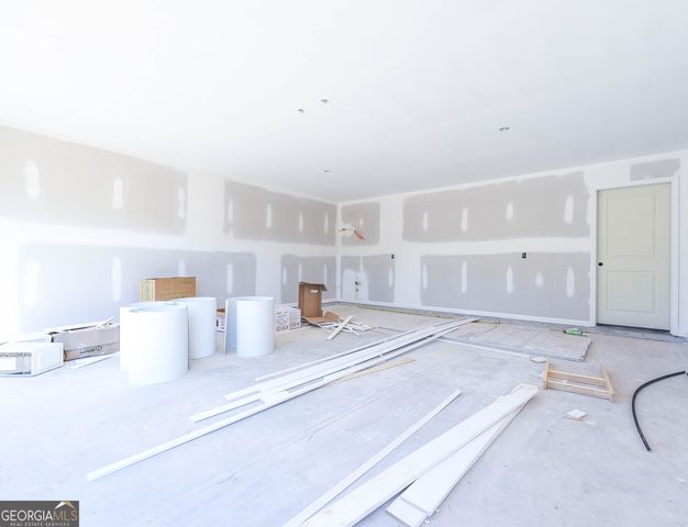113 Fuller Court, Grantville, GA 30220