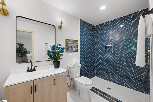 406 Rollingreen Road, Greenville, SC 29615