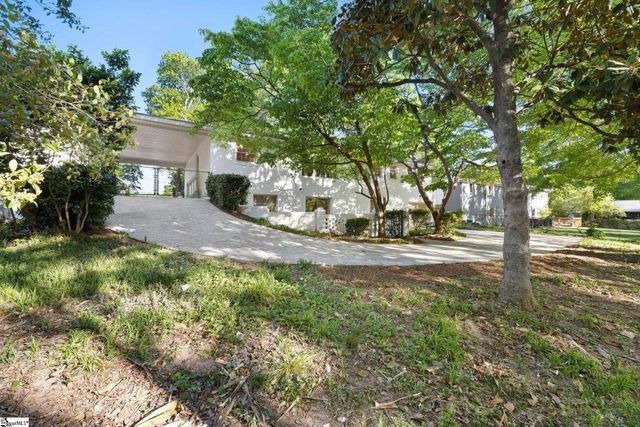 406 Rollingreen Road, Greenville, SC 29615