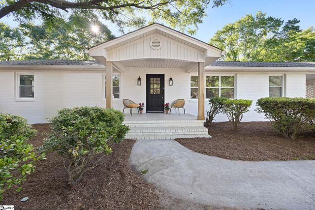 406 Rollingreen Road, Greenville, SC 29615