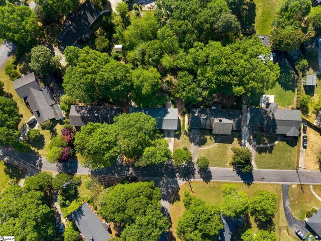 406 Rollingreen Road, Greenville, SC 29615