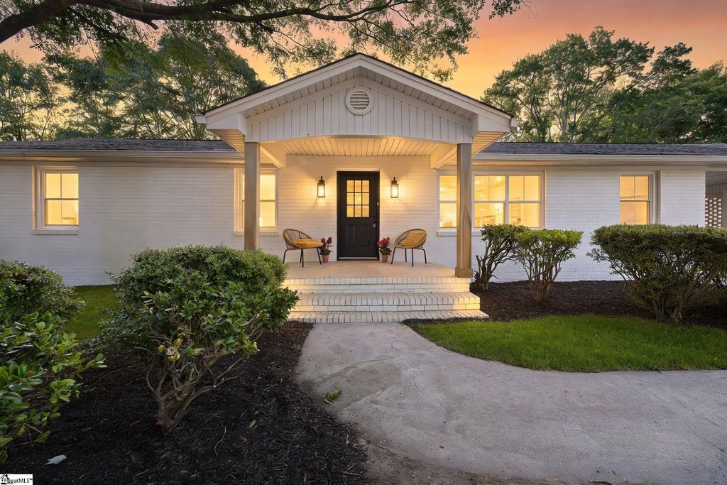 406 Rollingreen Road, Greenville, SC 29615