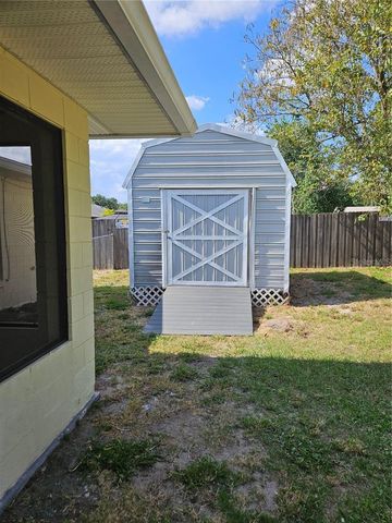 375 WILLOW SONG COURT, Eustis, FL 32726