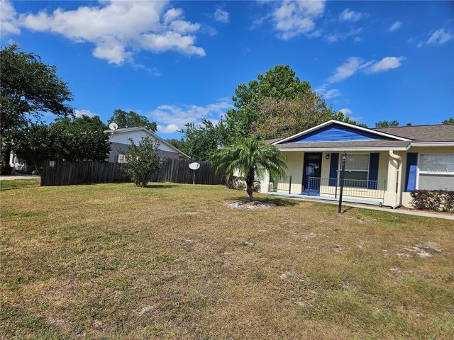 375 WILLOW SONG COURT, Eustis, FL 32726