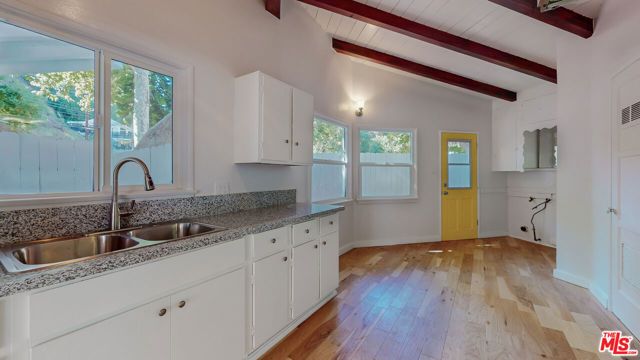 1414 N Beverly Glen Boulevard, Los Angeles, CA 90077