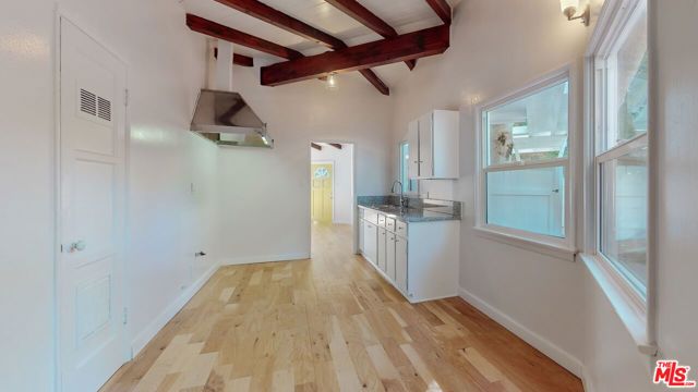 1414 N Beverly Glen Boulevard, Los Angeles, CA 90077