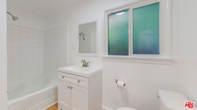 1414 N Beverly Glen Boulevard, Los Angeles, CA 90077