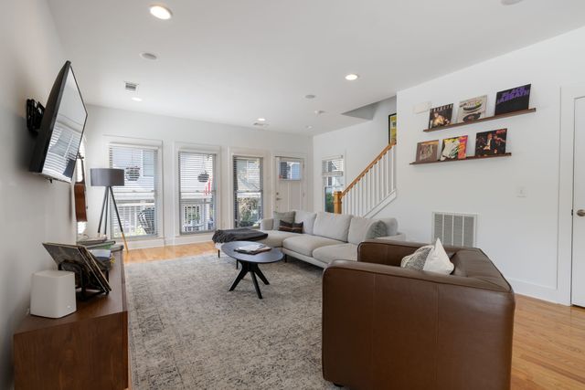 413 Van Buren St Ste 101, Nashville, TN 37208