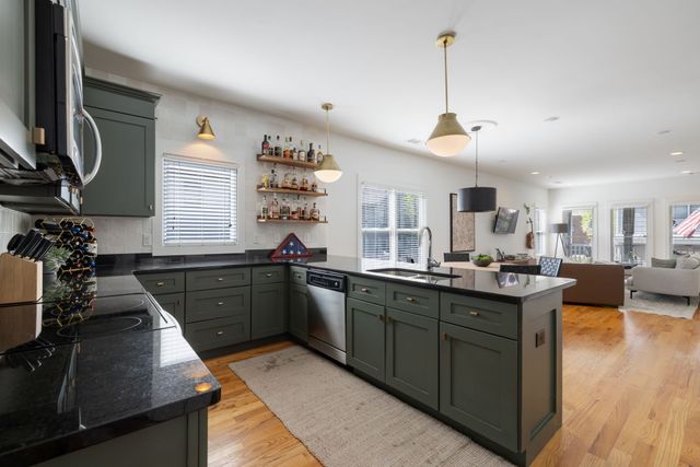 413 Van Buren St Ste 101, Nashville, TN 37208