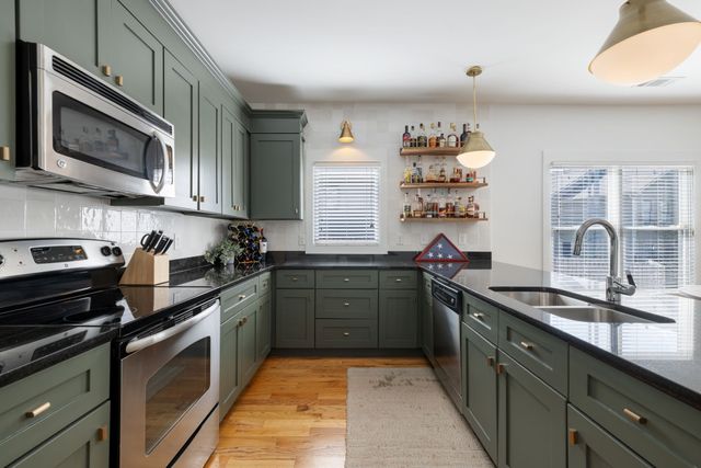 413 Van Buren St Ste 101, Nashville, TN 37208