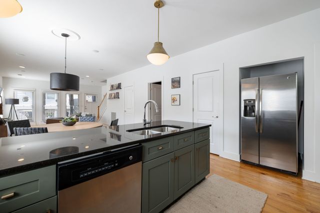 413 Van Buren St Ste 101, Nashville, TN 37208