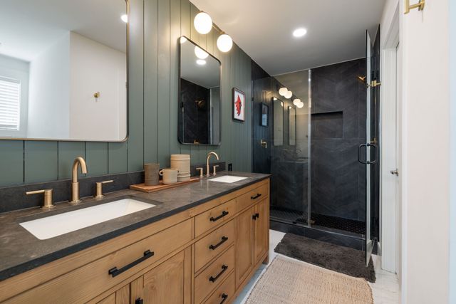 413 Van Buren St Ste 101, Nashville, TN 37208