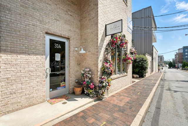 413 Van Buren St Ste 101, Nashville, TN 37208