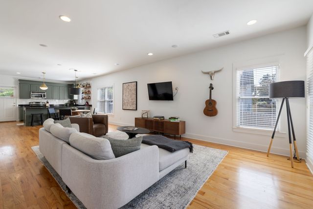 413 Van Buren St Ste 101, Nashville, TN 37208
