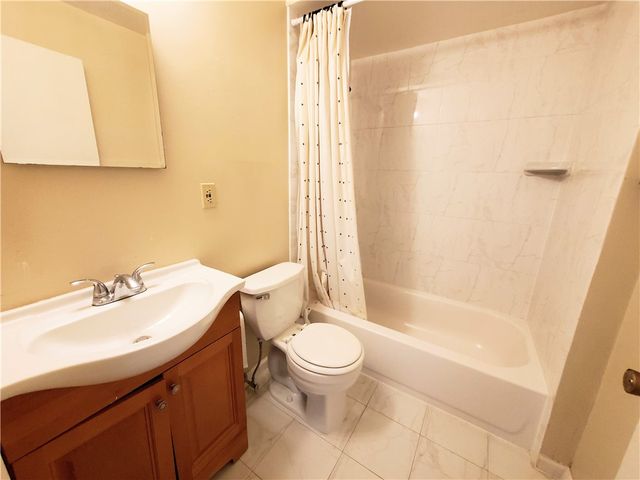 405 S Atlantic Ave 2, Friendship Park, PA 15224