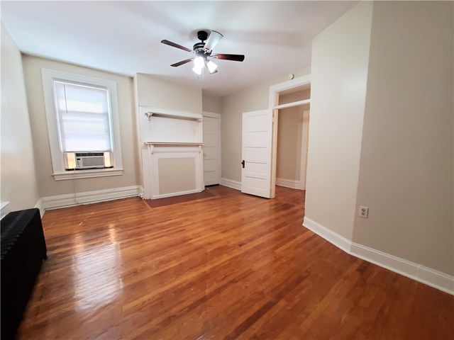 405 S Atlantic Ave 2, Friendship Park, PA 15224
