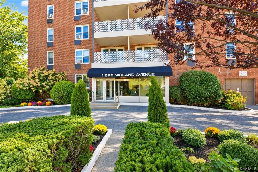 1296 Midland Avenue L2, Yonkers, NY 10704 — exterior