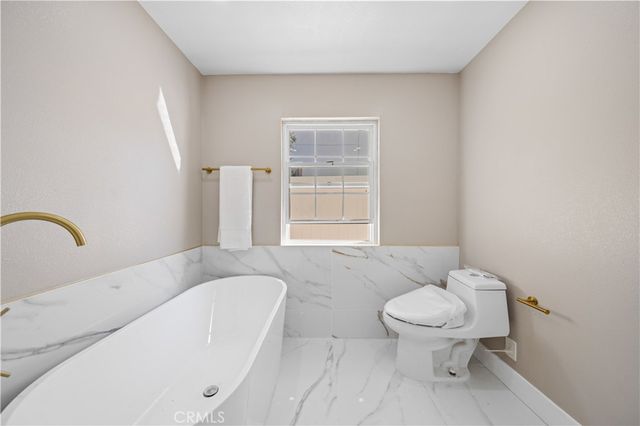 33 mann Street, Irvine, CA 92612