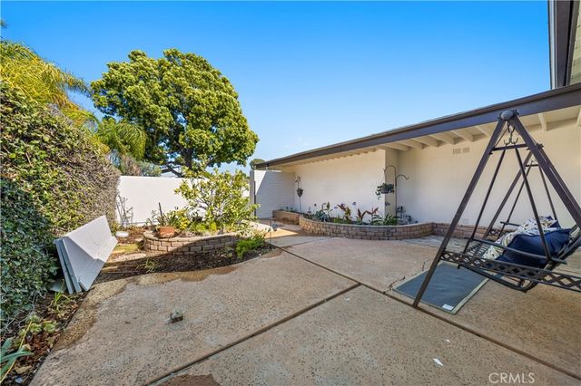 33 mann Street, Irvine, CA 92612