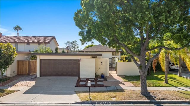 33 mann Street, Irvine, CA 92612