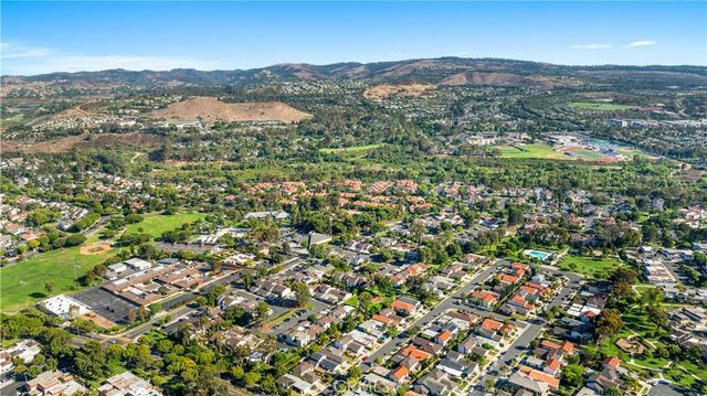 33 mann Street, Irvine, CA 92612