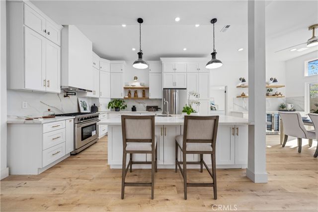 33 mann Street, Irvine, CA 92612