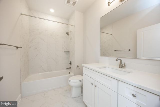 1147 SCULTHORPE DR, West Chester, PA 19380