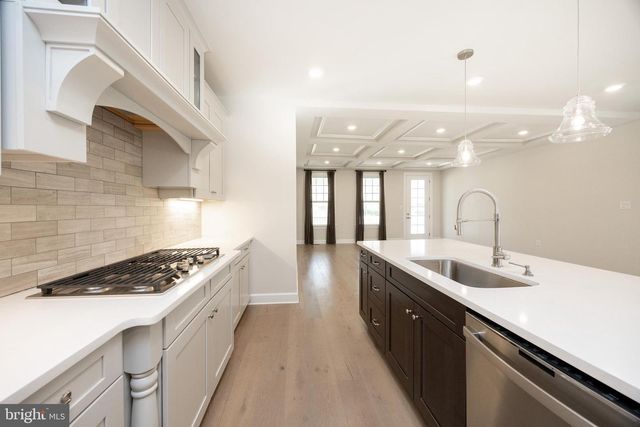 1147 SCULTHORPE DR, West Chester, PA 19380