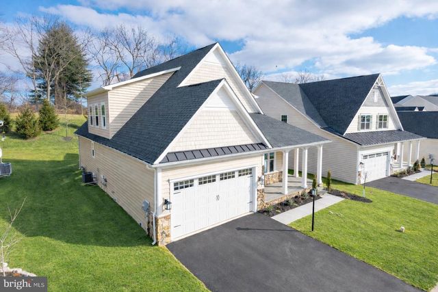 1147 SCULTHORPE DR, West Chester, PA 19380