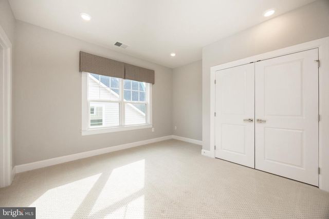 1147 SCULTHORPE DR, West Chester, PA 19380