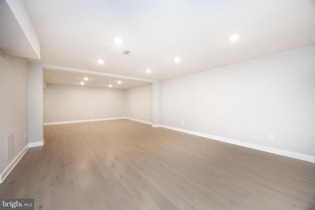 1147 SCULTHORPE DR, West Chester, PA 19380