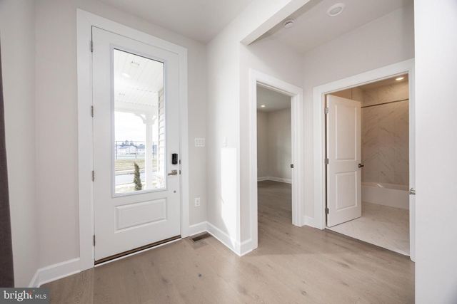 1147 SCULTHORPE DR, West Chester, PA 19380