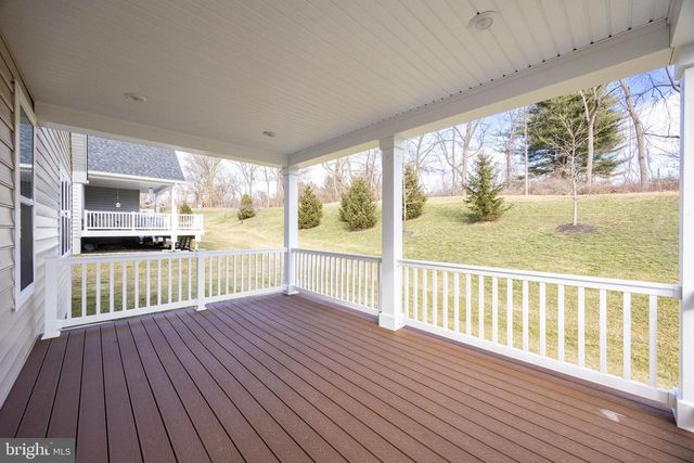 1147 SCULTHORPE DR, West Chester, PA 19380