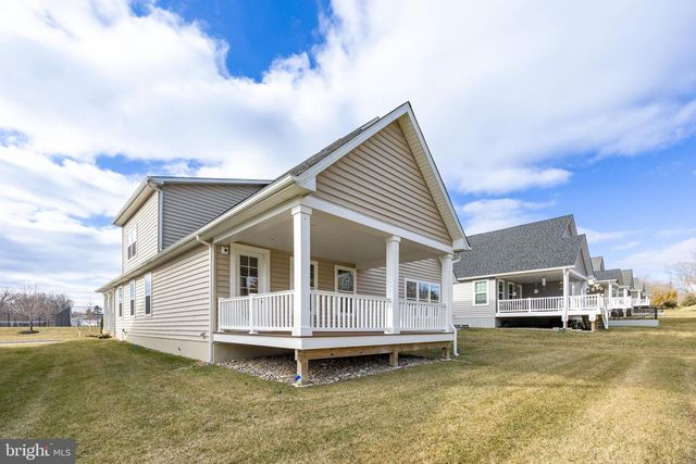 1147 SCULTHORPE DR, West Chester, PA 19380