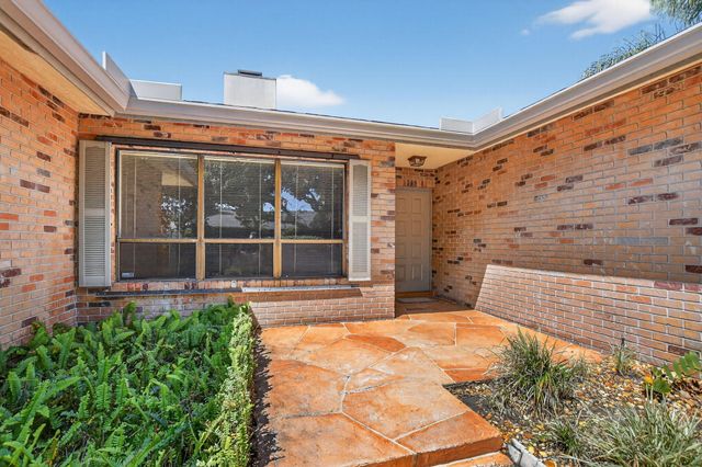 3069 NW 27th Avenue, Boca Raton, FL 33434