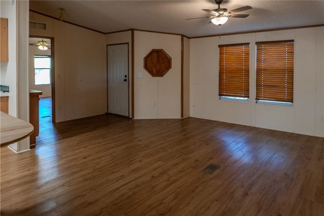 112 Baldwin, Lake City, TX 78368