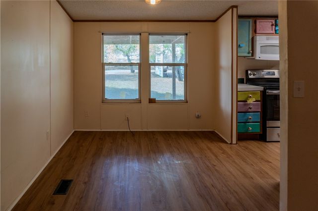 112 Baldwin, Lake City, TX 78368