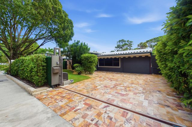 1110 SW 18TH Court, Fort Lauderdale, FL 33315