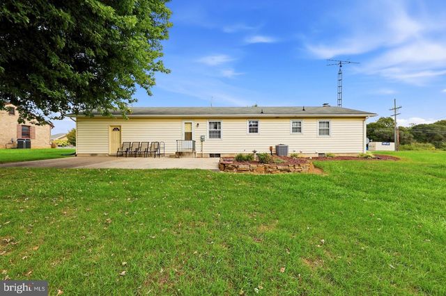 118 TAVERN RD, Martinsburg, WV 25401
