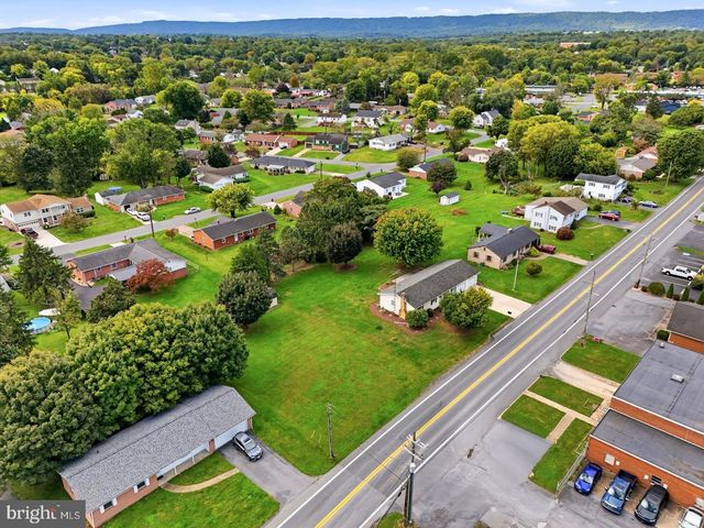 118 TAVERN RD, Martinsburg, WV 25401