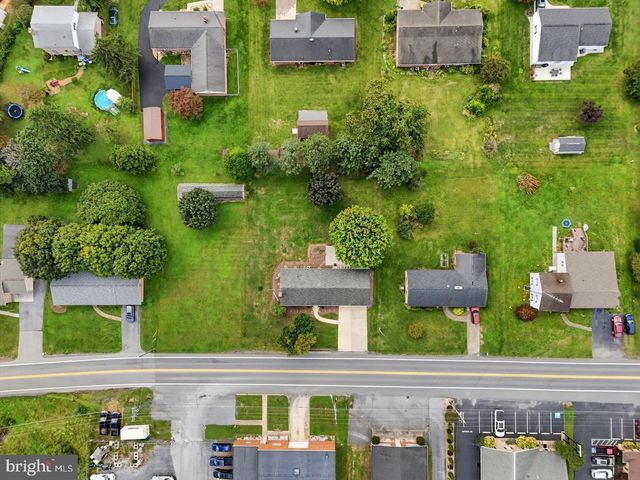 118 TAVERN RD, Martinsburg, WV 25401
