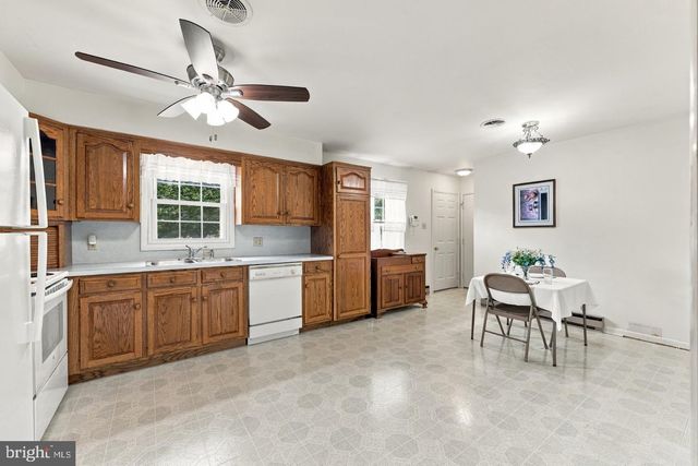 118 TAVERN RD, Martinsburg, WV 25401