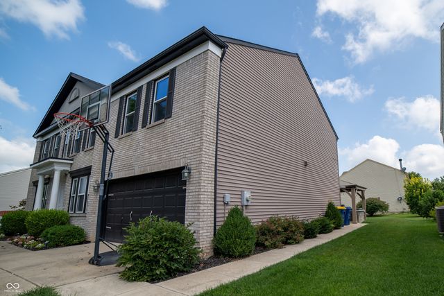 10396 Windward Drive, Indianapolis, IN 46234