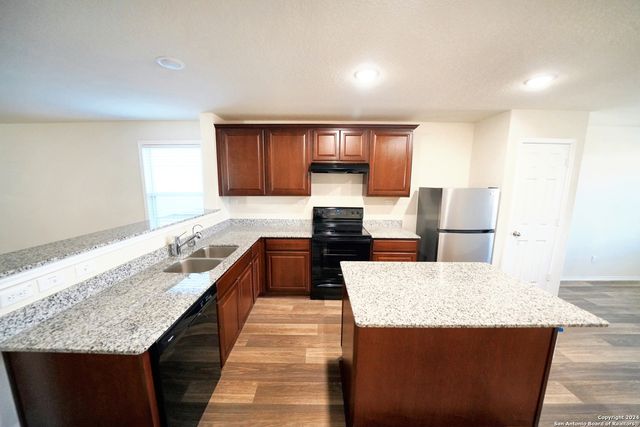 815 Retama Pass, San Antonio, TX 78219